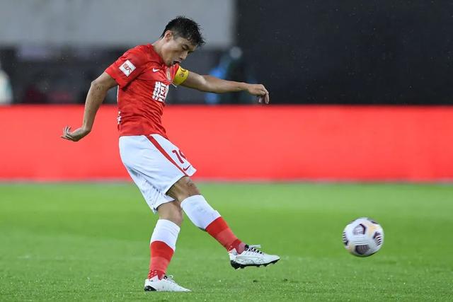 杨瀚森22+10青岛胜浙江 王哲林17分上海胜山东